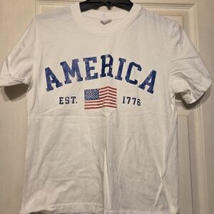 White Graphic T-Shirt with America Est 1776 Print